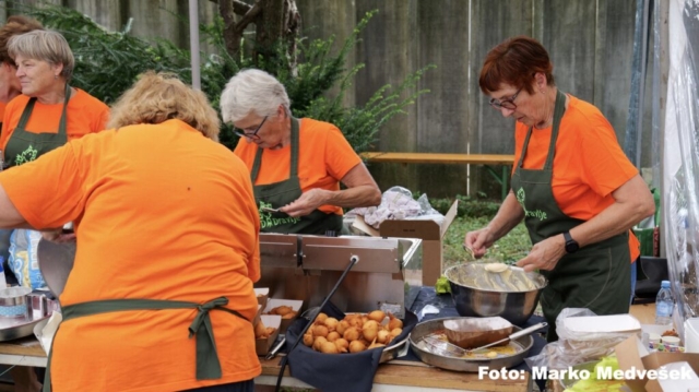 ocvrt krompir, miške, ...