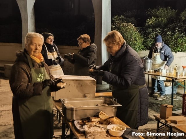 punce pripravljajo pajani kruh